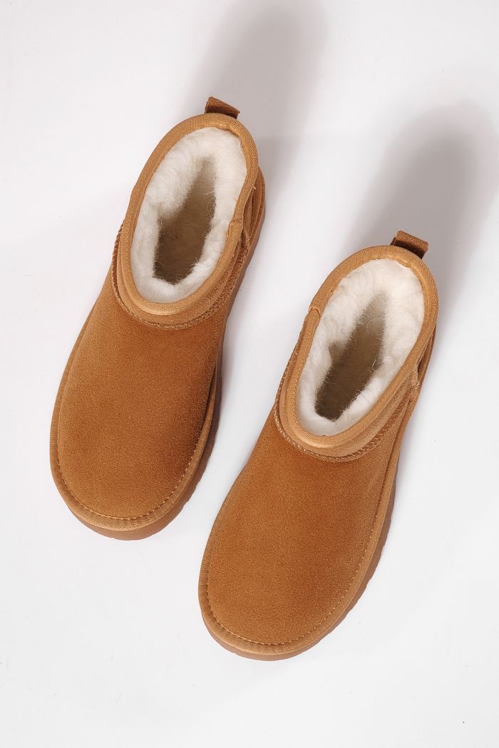 Női rövid csizma szőrmével UG Barna természetes velúr bőrből készült Sabina #23155