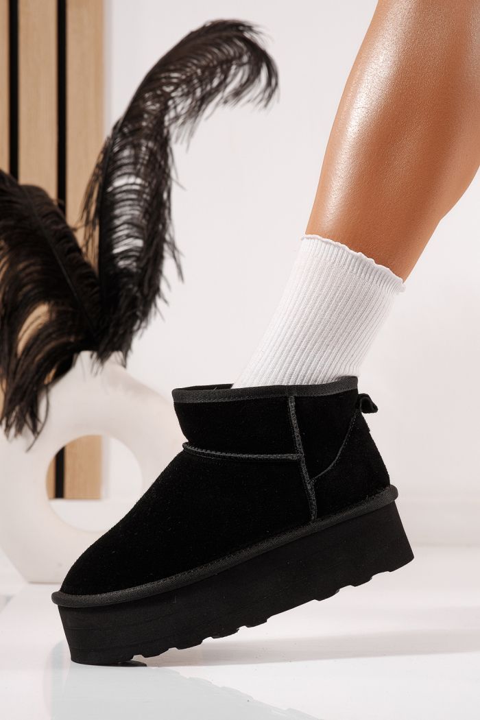 Női rövid csizma szőrmével UG fekete természetes bőrből készült Taisa #23157