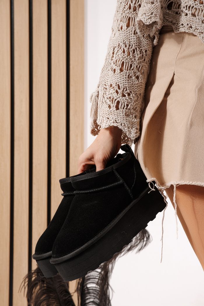 Női rövid csizma szőrmével UG fekete természetes bőrből készült Zina #23158