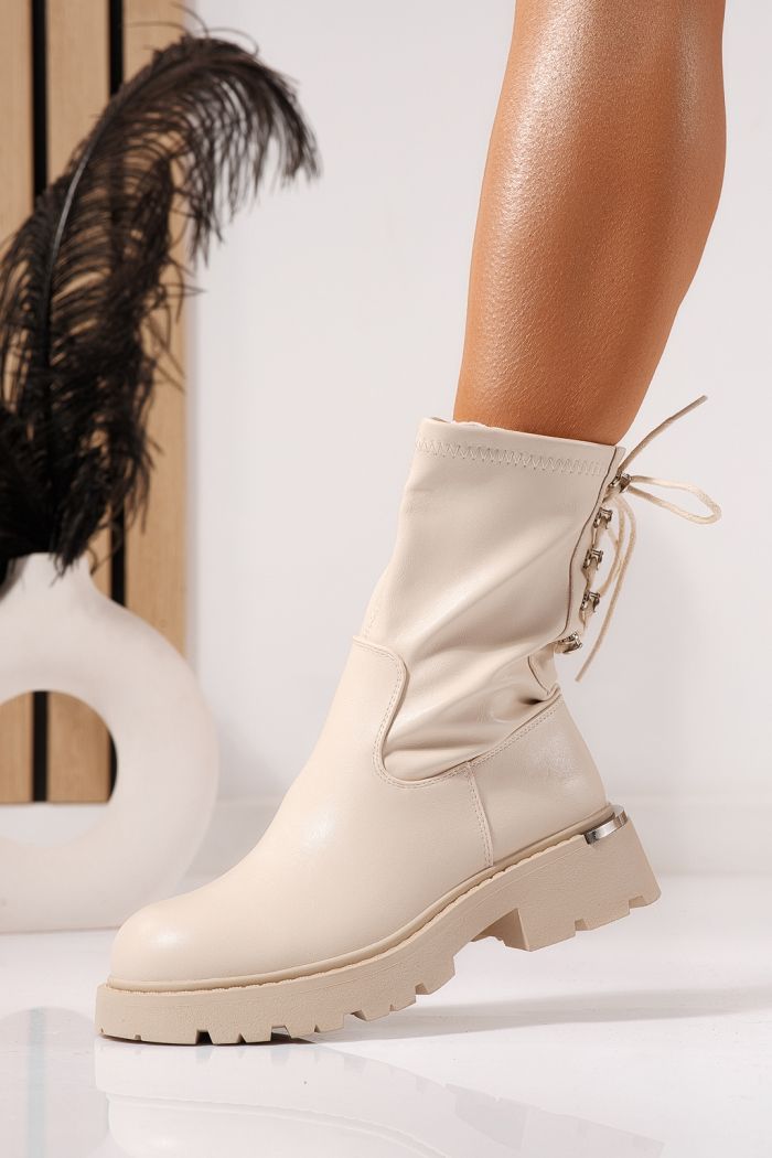 Női bélelt csizma bézs öko bőrből készült Evelyn #23077