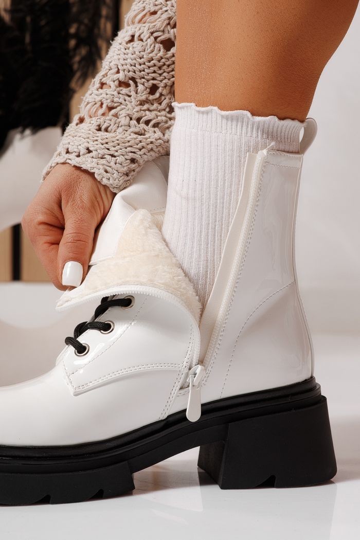 Női szőrmével bélelt csizma fehér lakkozott ökológiai bőrből készült Joplin #23082