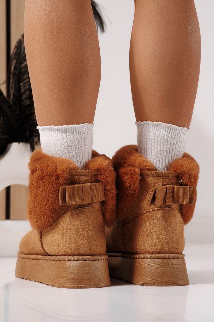 Női rövid csizma szőrmével UG Barna öko bőrből készült Beatrice #23068