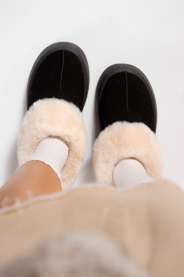 Női szőrmével bélelt csizma  Ug fekete öko bőrből készült Antonia #23061