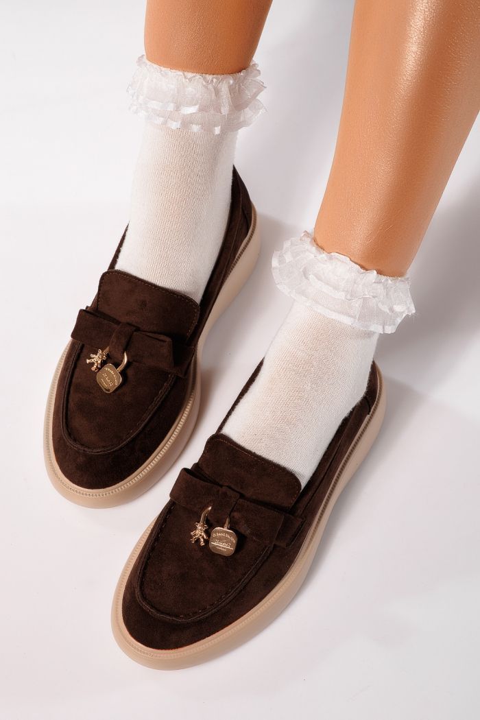 Női barna alkalmi cipő ekológikus bőrből velúrból Enisse #24086
