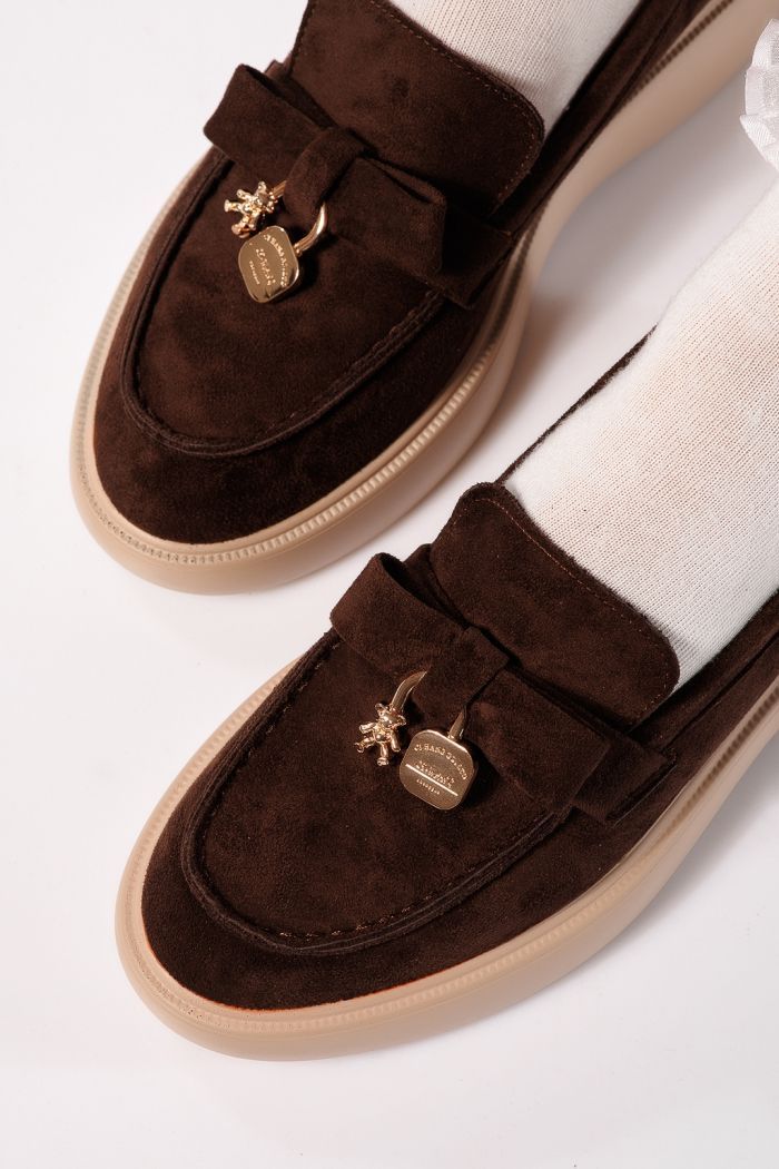 Női barna alkalmi cipő ekológikus bőrből velúrból Enisse #24086