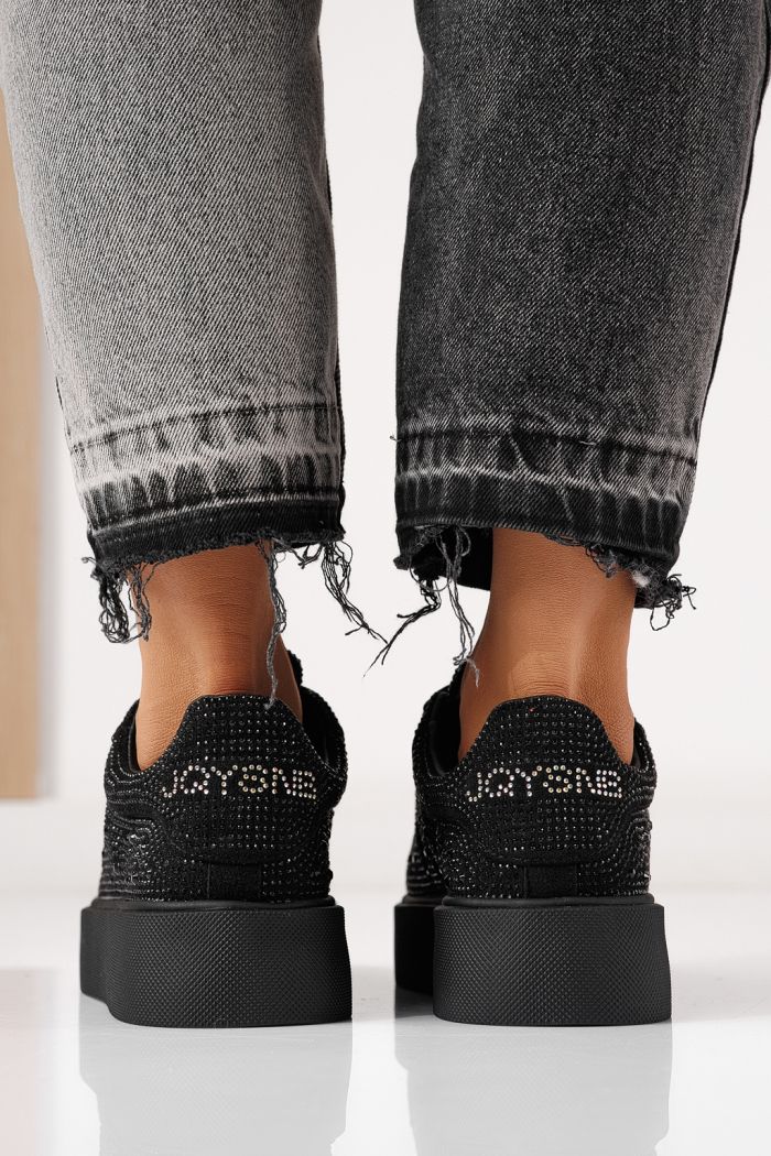 Női sportcipők fekete textil anyagból készült Ellania #24089