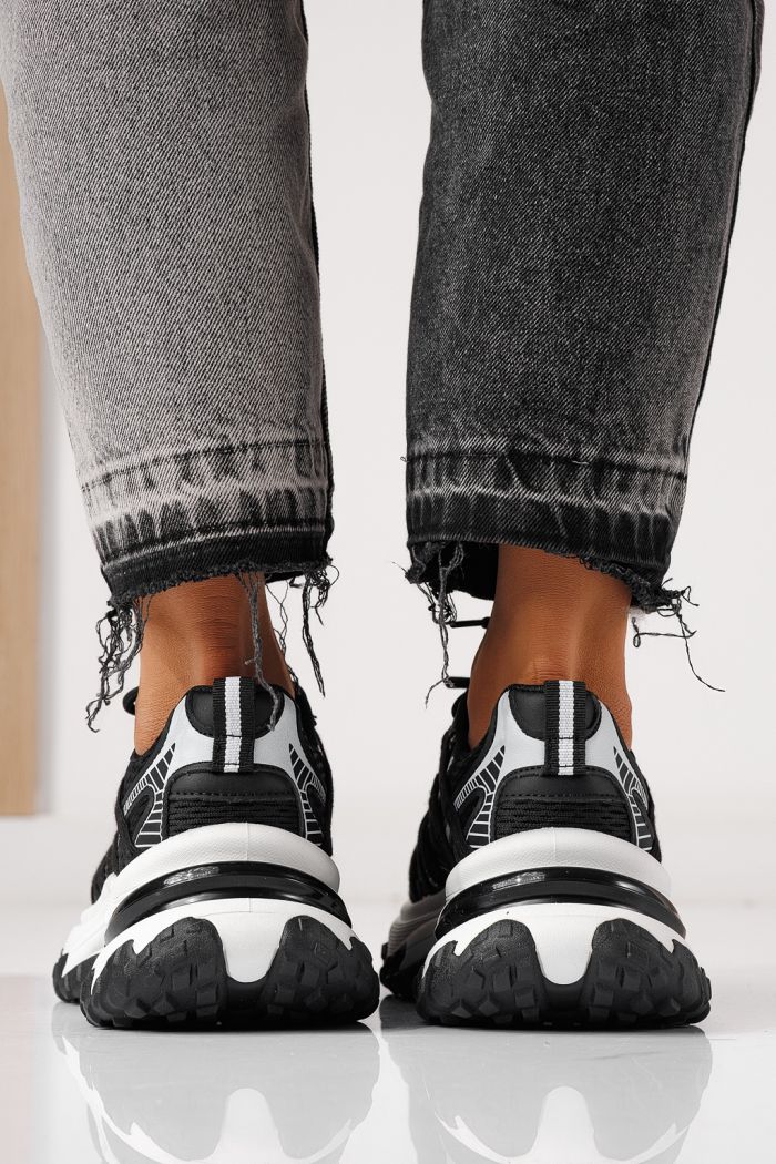 Női sportcipők fekete textil anyagból készült Jullya #24130