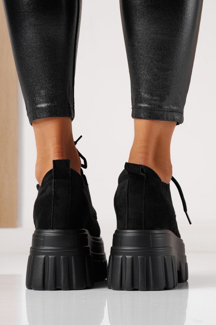 Női alkalmi cipők fekete öko bőrből készült Larisa #24075