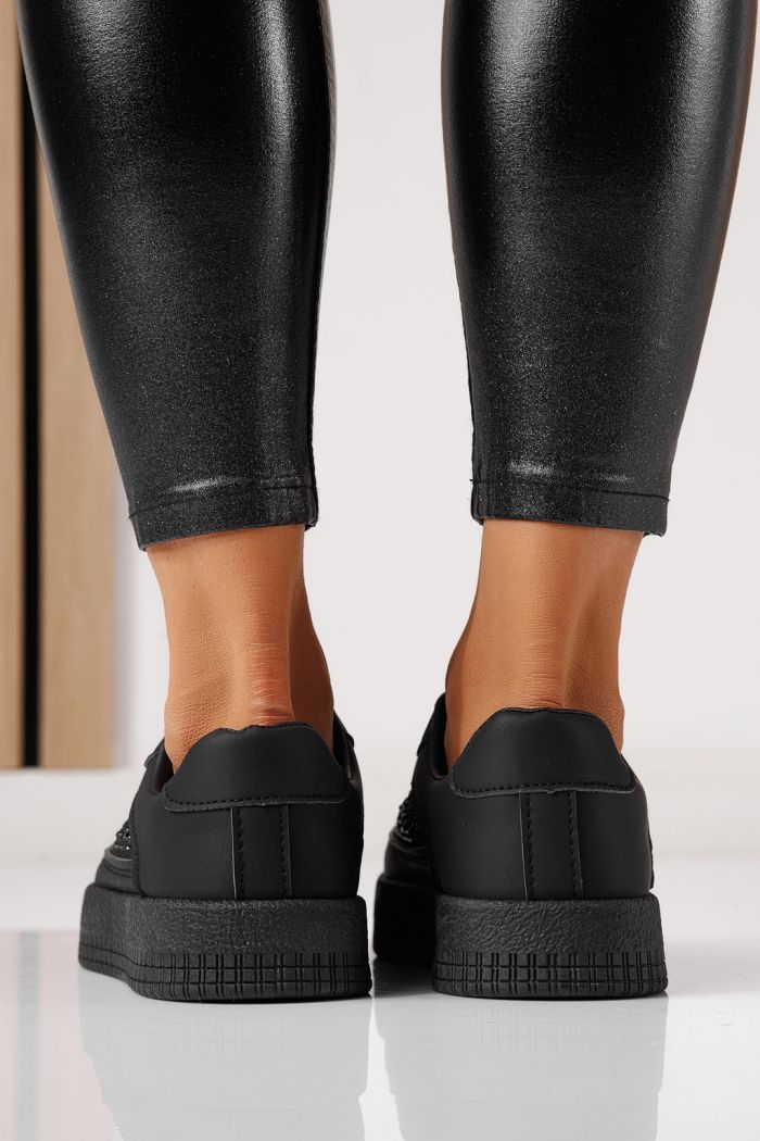 Női sportcipők fekete öko bőrből készült Rania #24177