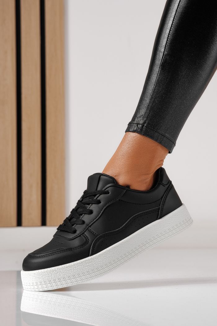 Női sportcipők fekete öko bőrből készült Nadia #24160