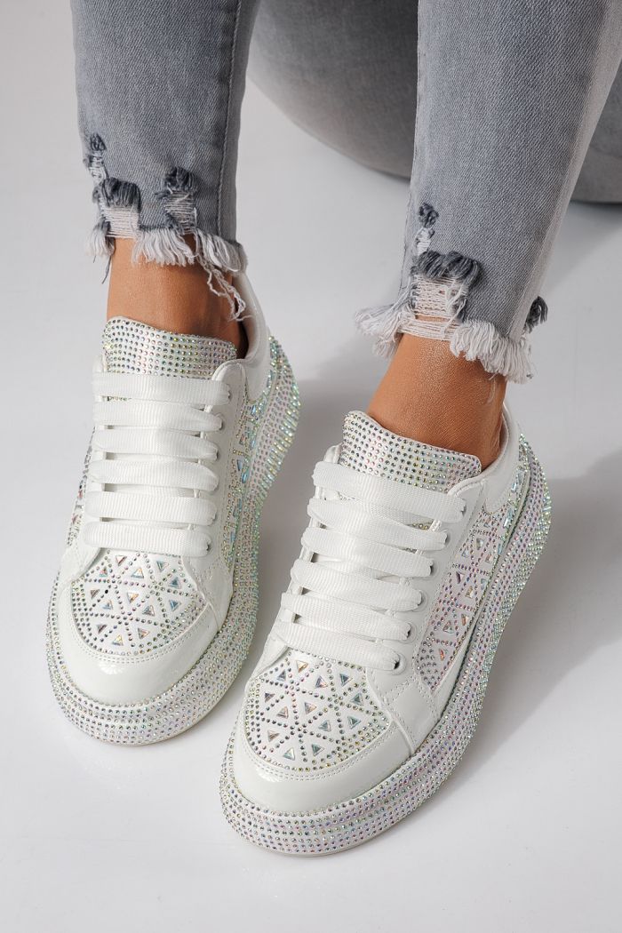 Női sportcipők fehér környezetbarát velúr bőrből készült Ilinca #24117