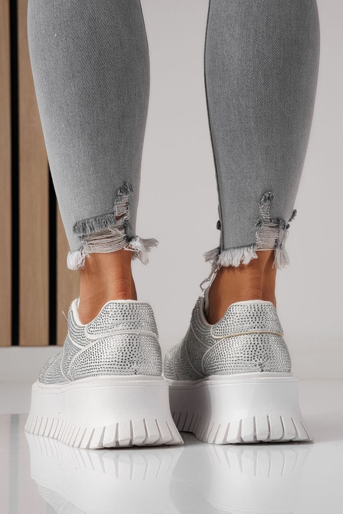 Női sportcipők fehér textil anyagból készült Ellania #24093