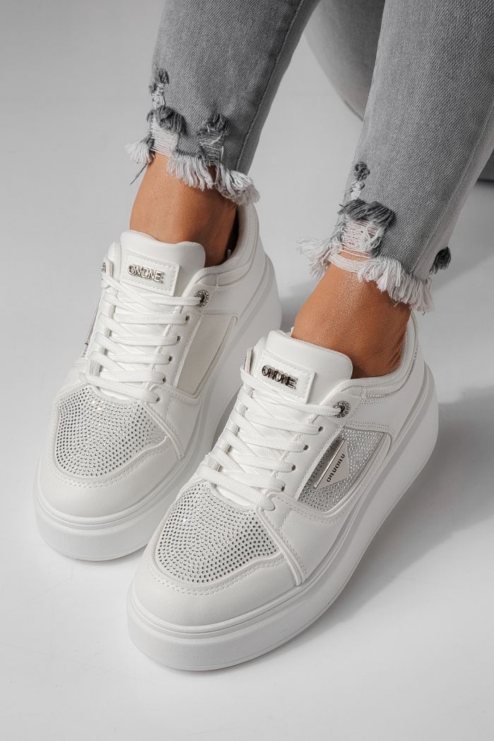 Női sportcipők fehér öko bőrből készült Delia #24079