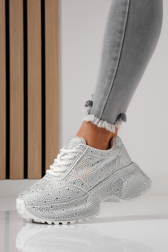 Női sportcipők fehér környezetbarát velúr bőrből készült Iulia #24108