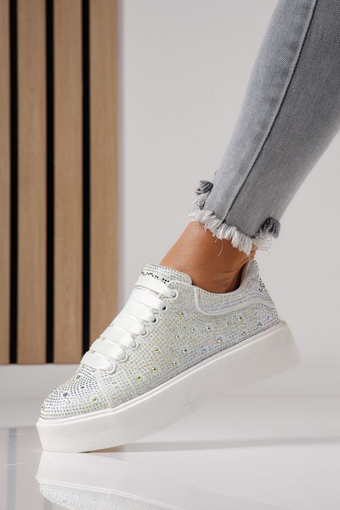 Női sportcipők fehér textil anyagból készült Ellania #24090