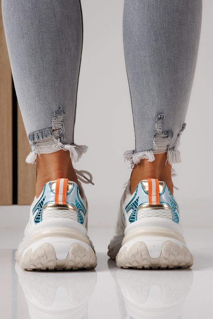 Női sportcipők fehér textil anyagból készült Jullya #24128