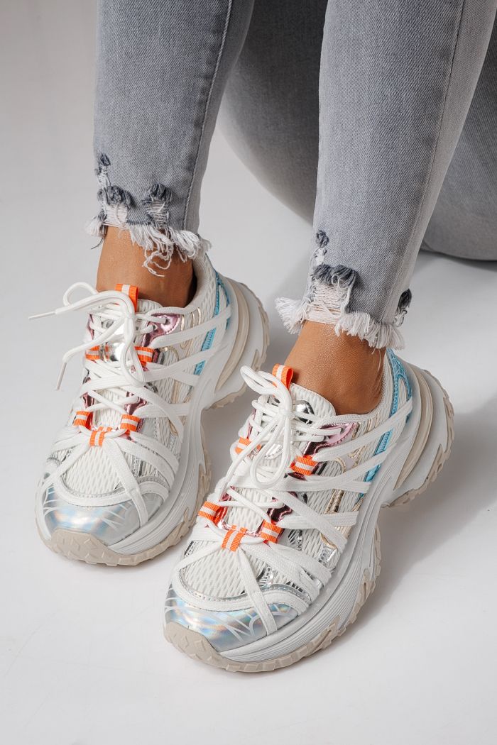 Női sportcipők fehér textil anyagból készült Jullya #24128