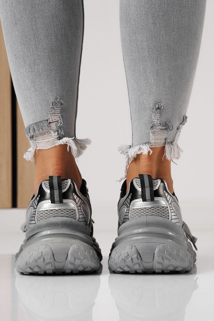 Női sportcipők szürke textil anyagból készült Laura #24144