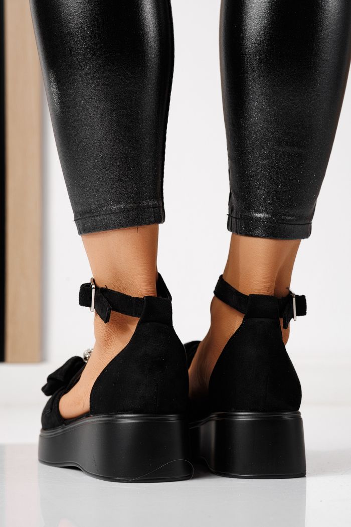 Női alkalmi cipők fekete környezetbarát velúr bőrből készült Felicia #24102
