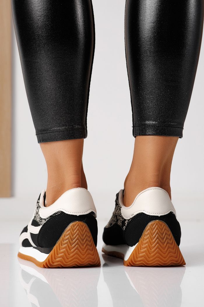 Női sportcipők fekete öko bőrből készült Jesica #24125