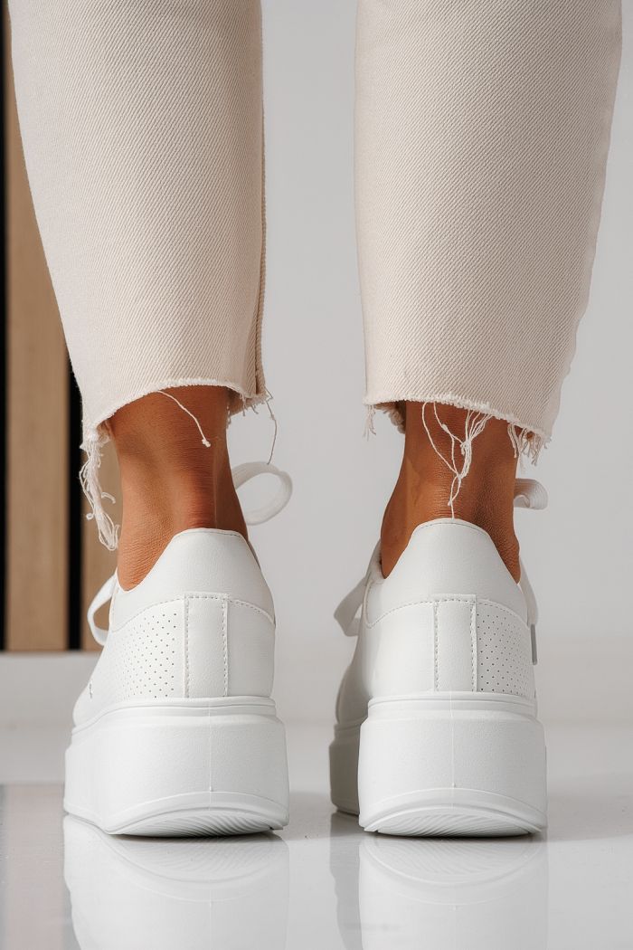 Női platformcipők fehér öko bőrből készült Ada #24001