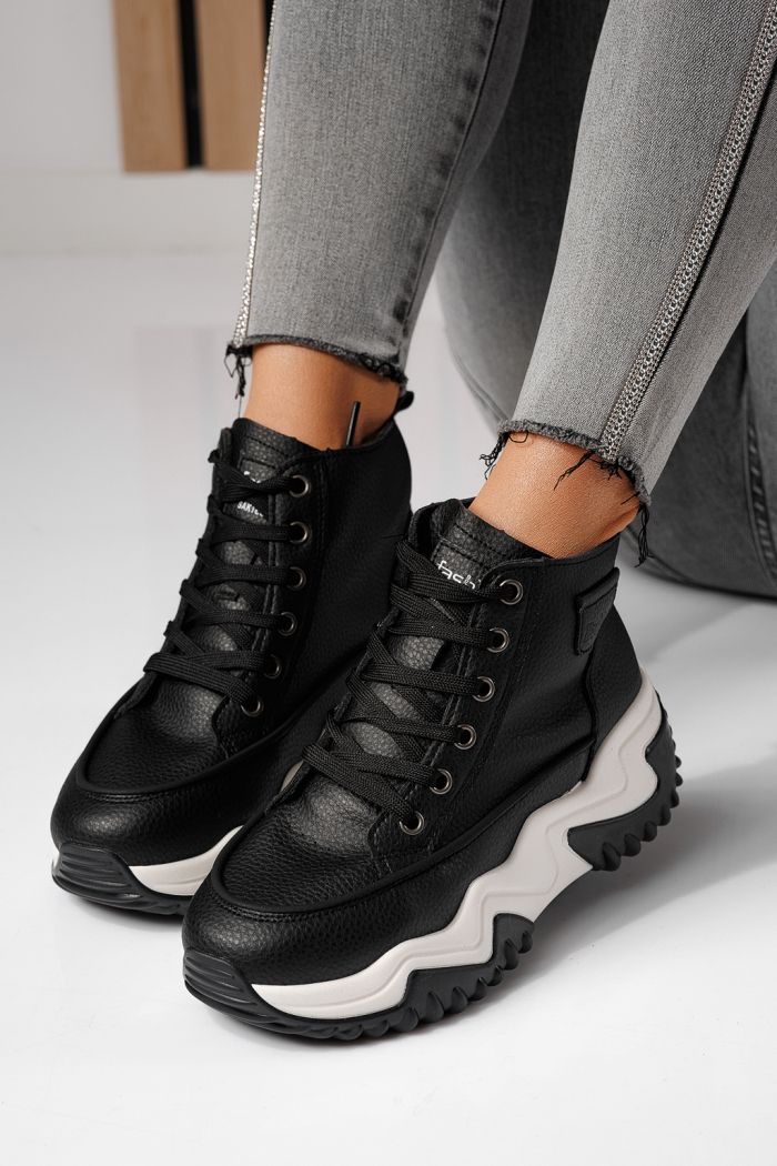 Női sportcipők fekete öko bőrből készült Lea #24151