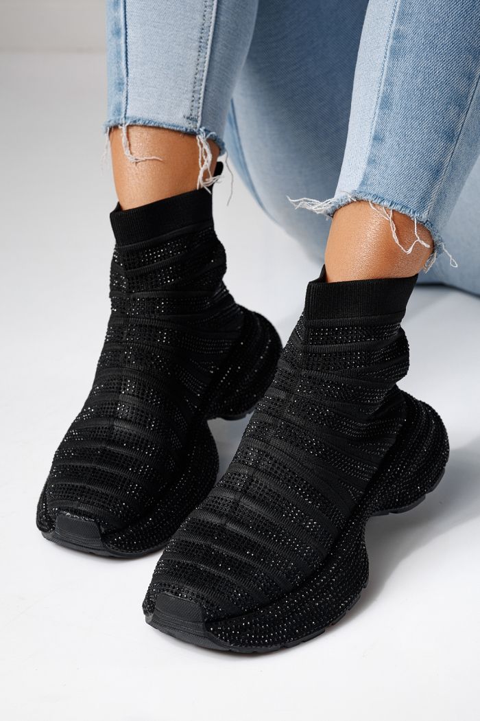 Női sportcipők fekete textil anyagból készült Desia #24078