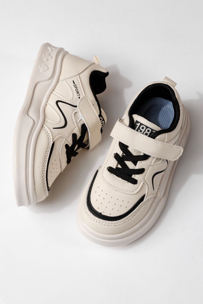 Gyerekcipők fekete öko bőrből készült Alina #24033