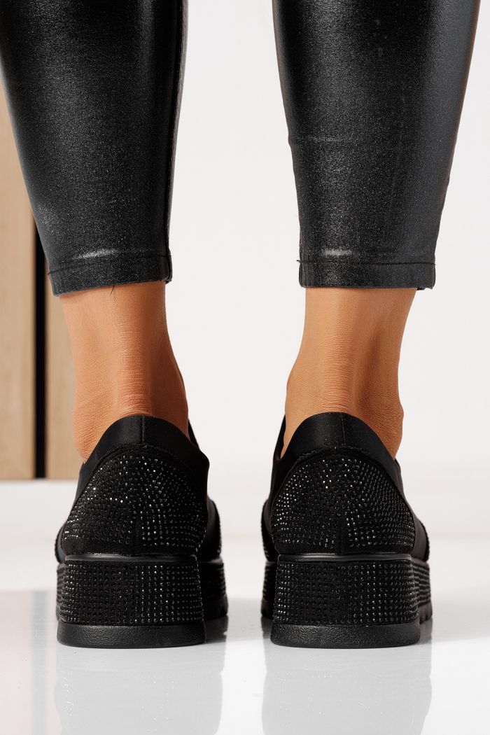 Női fekete textil tornacipő Iris #24209