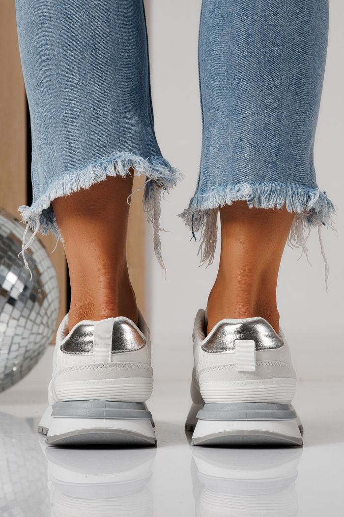 Női sportcipők fehér textil anyagból készült Ava  #24320