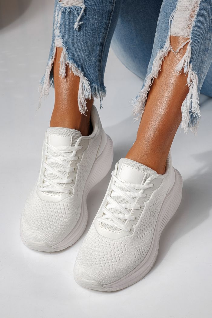 Női sportcipők fehér textil anyagból készült Anaiss #24387