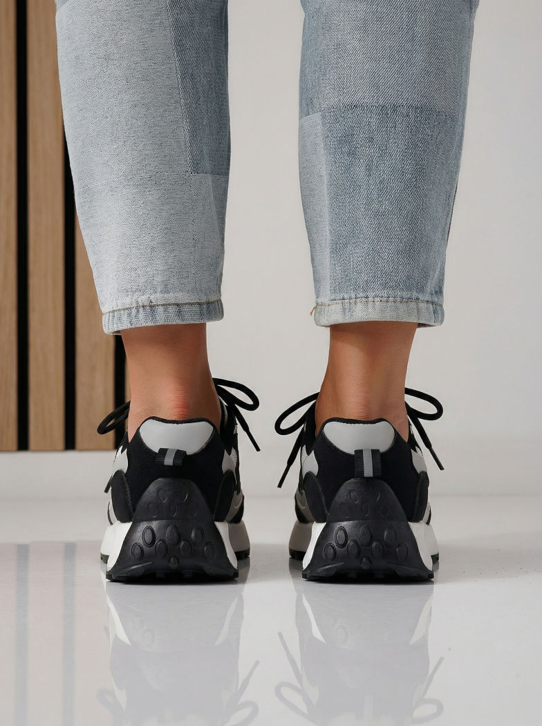 Női sportcipők fekete textil anyagból készült Agatha #24412