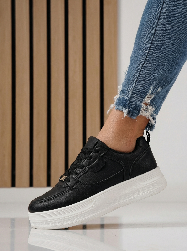 Női sportcipők fekete öko bőrből készült Adna #24410