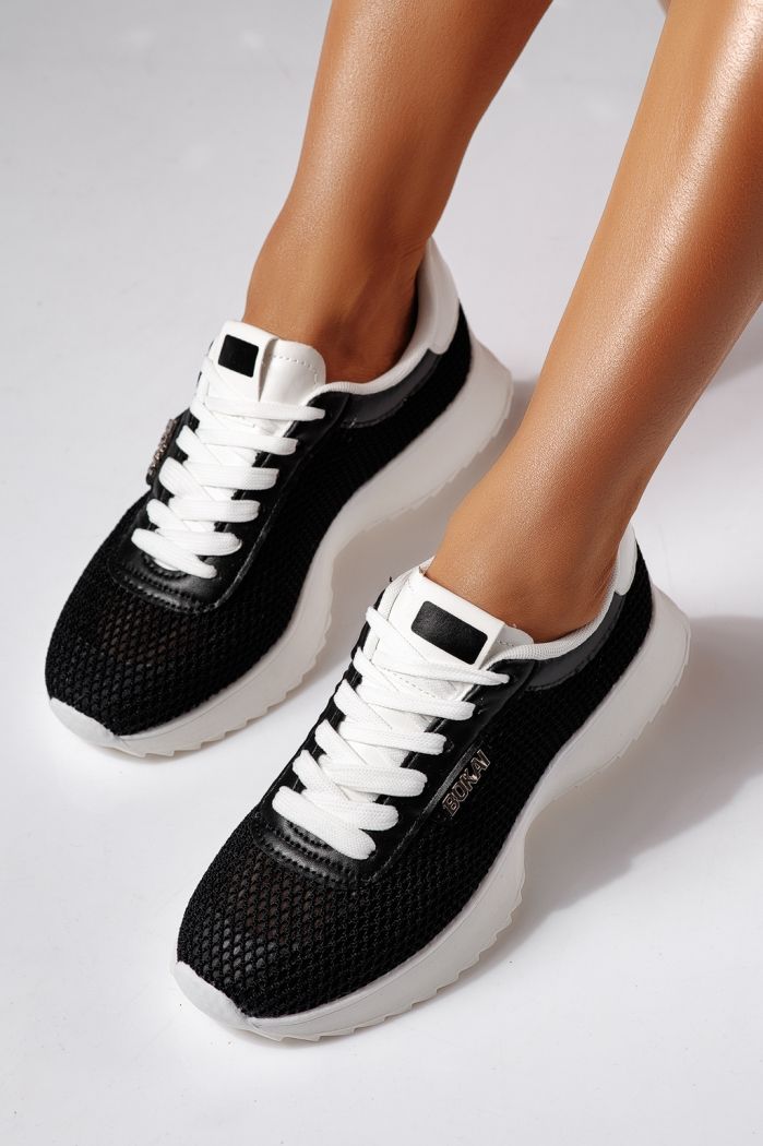 Női sportcipők fekete textil anyagból készült Elah #24464