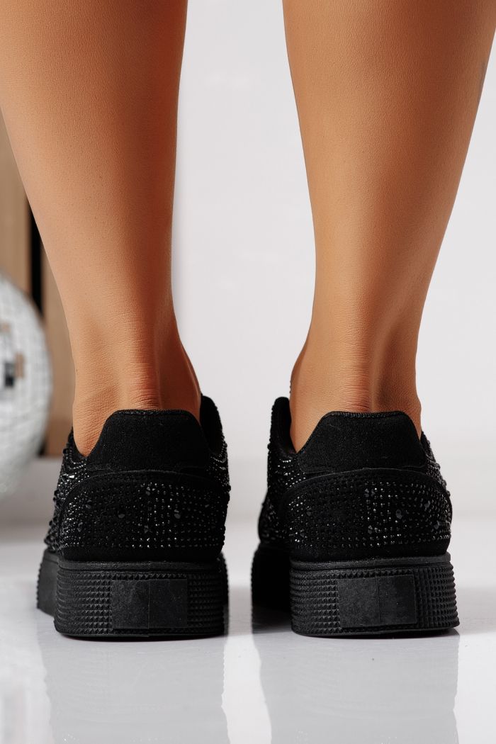 Női sportcipők fekete öko velúrból készült Lorete #24478