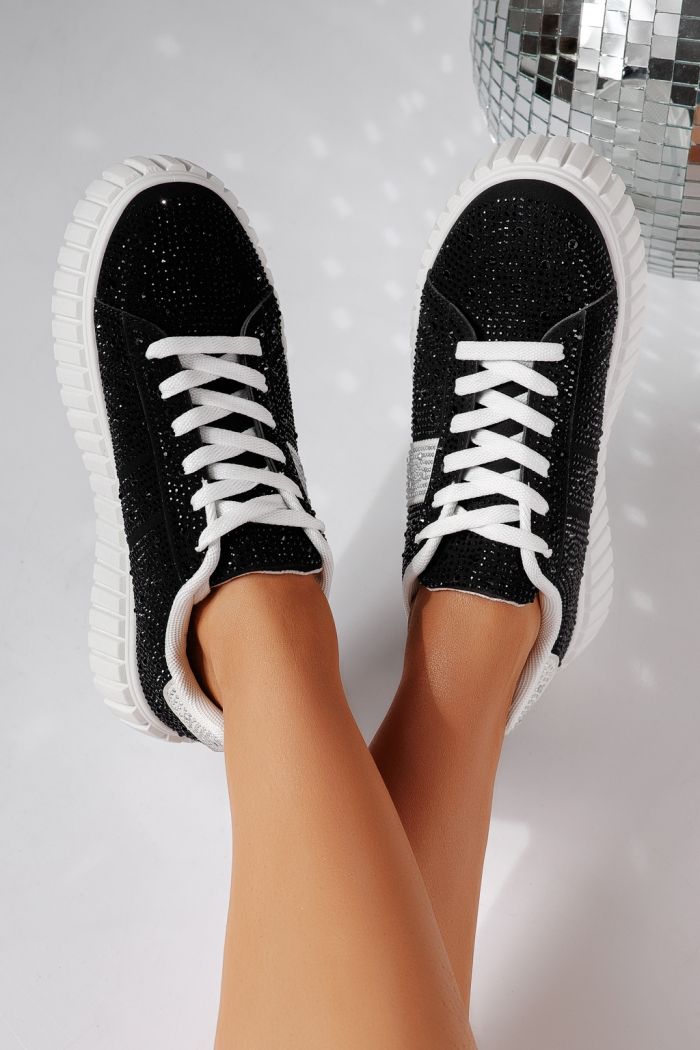 Női fekete sportcipő ekológikus bőrből Loris #24401