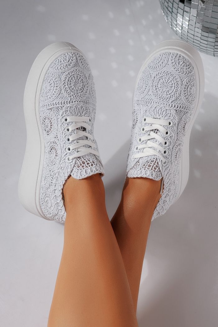 Női sportcipők fehér textil anyagból készült Loretta #24491