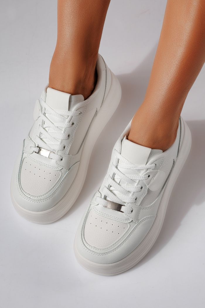 Női sportcipők fehér öko bőrből készült Fabia #24468