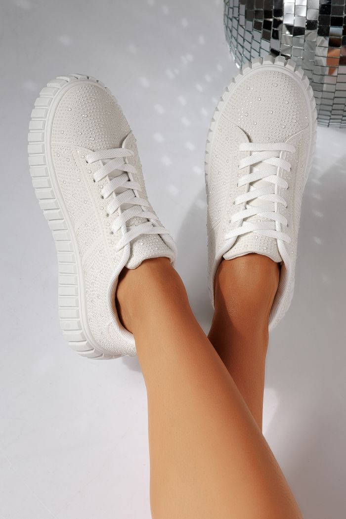 Női fehér színű, ekológikus bőrből készült tornacipő Loris #24403