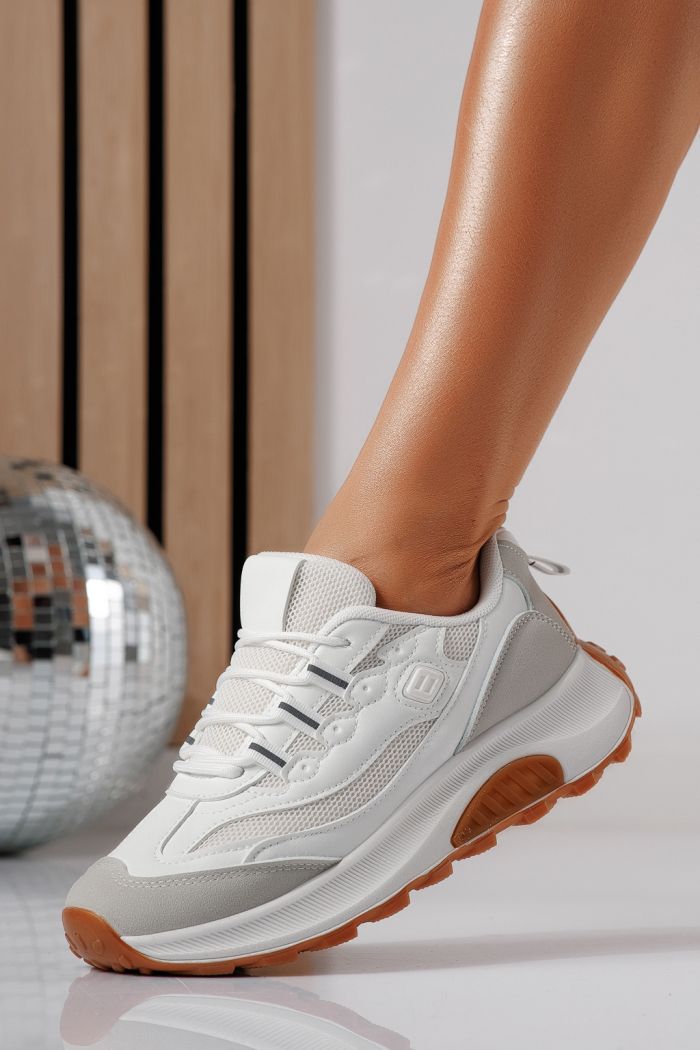 Női sportcipők fehéri textil anyagból készült Agatha #24414