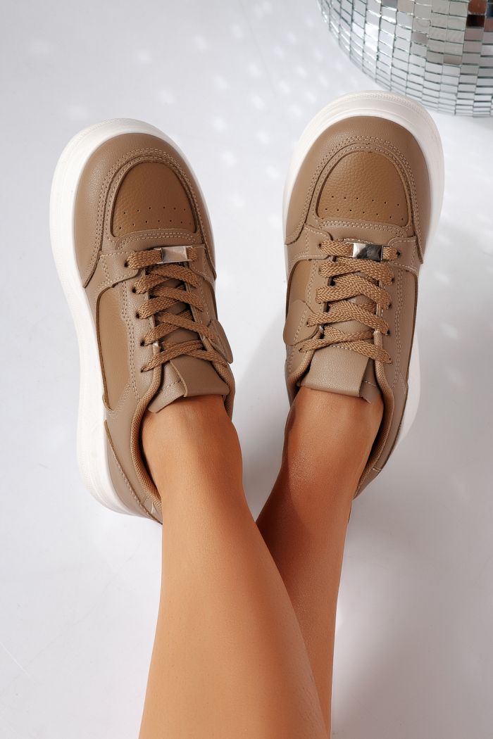 Női sportcipők khaki öko bőrből készült Adna #24411