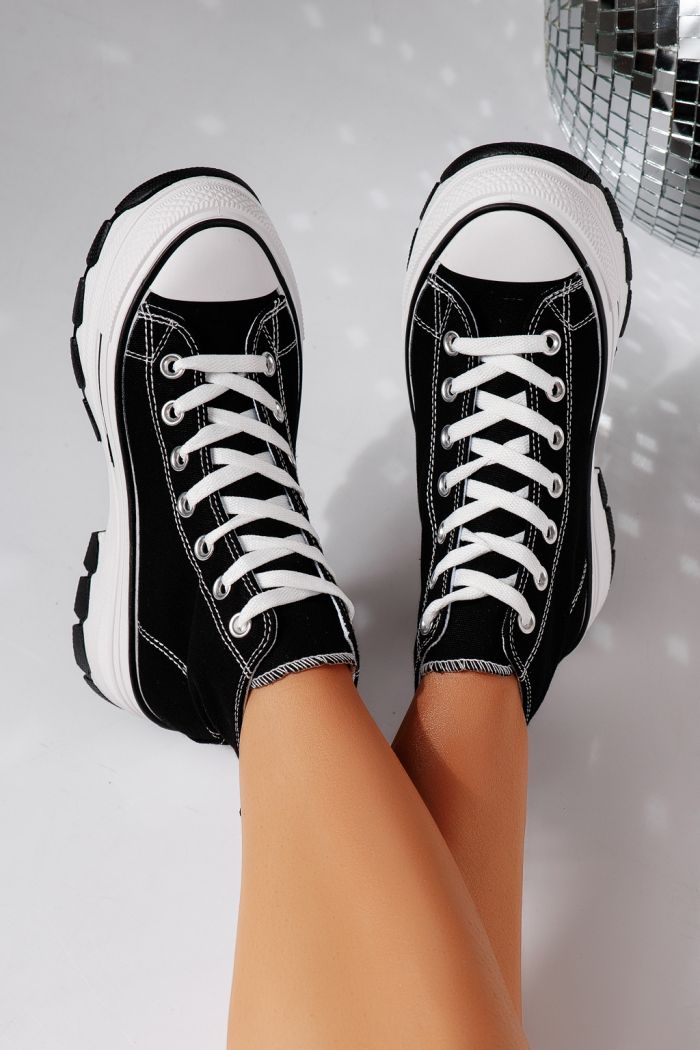 Női sportcipők fekete textil anyagból készült Vanda #24489