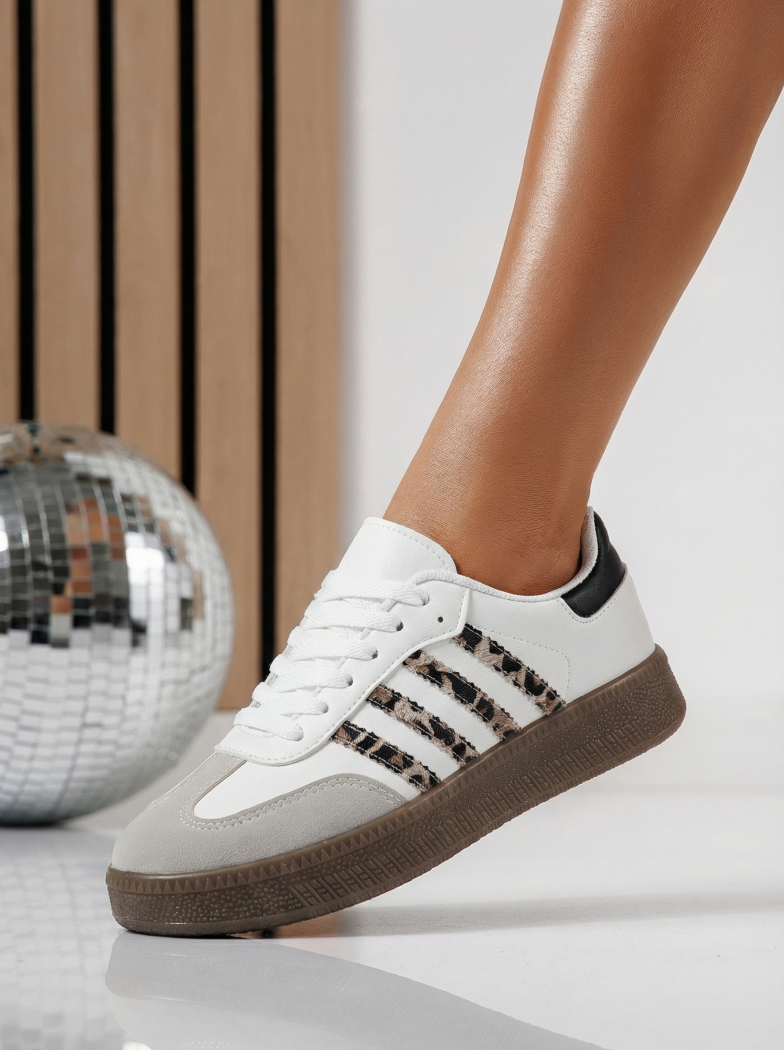 Női sportcipők fehér velúrból készült Liza #24504