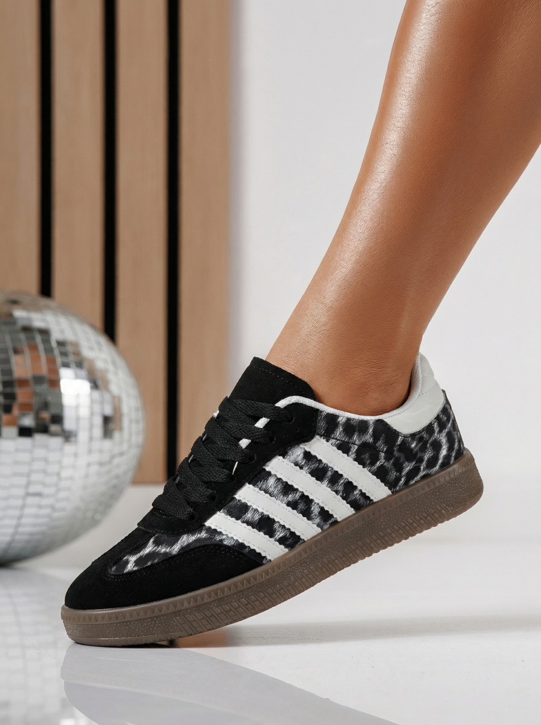 Női sportcipők fehér velúrból készült Liza #24503