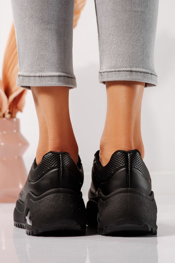 Női fekete tornacipő eco-bőrből Audrey #24555