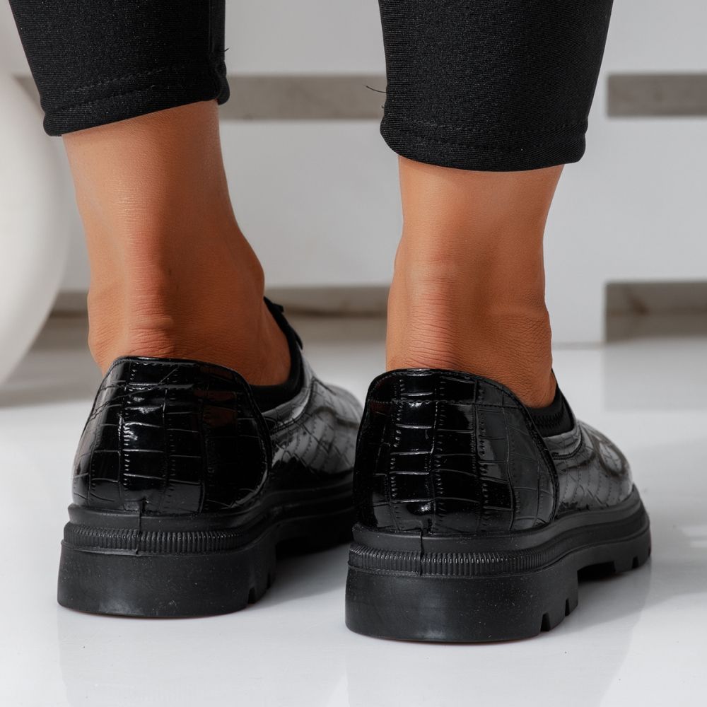 Női fekete lakkbőrből készült alkalmi cipő Mariah #24606