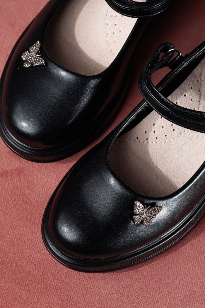 Ökobőrből készült fekete lány cipő Sara #24645