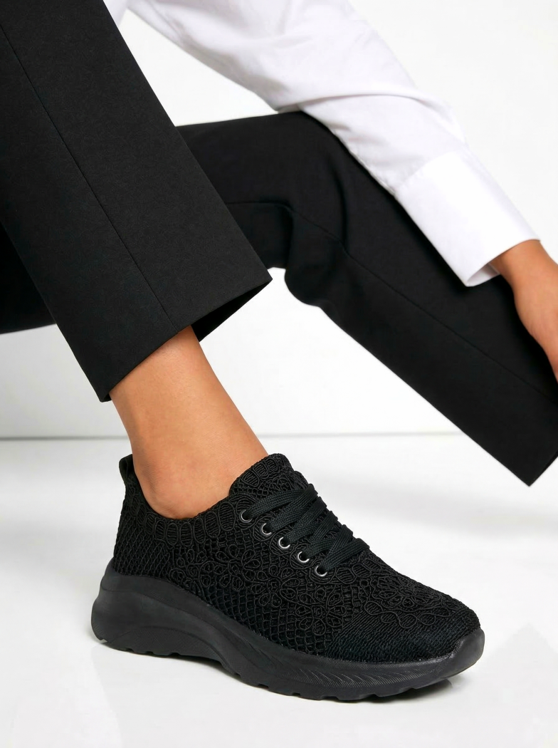 Női fekete textil tornacipő Yuri #24656