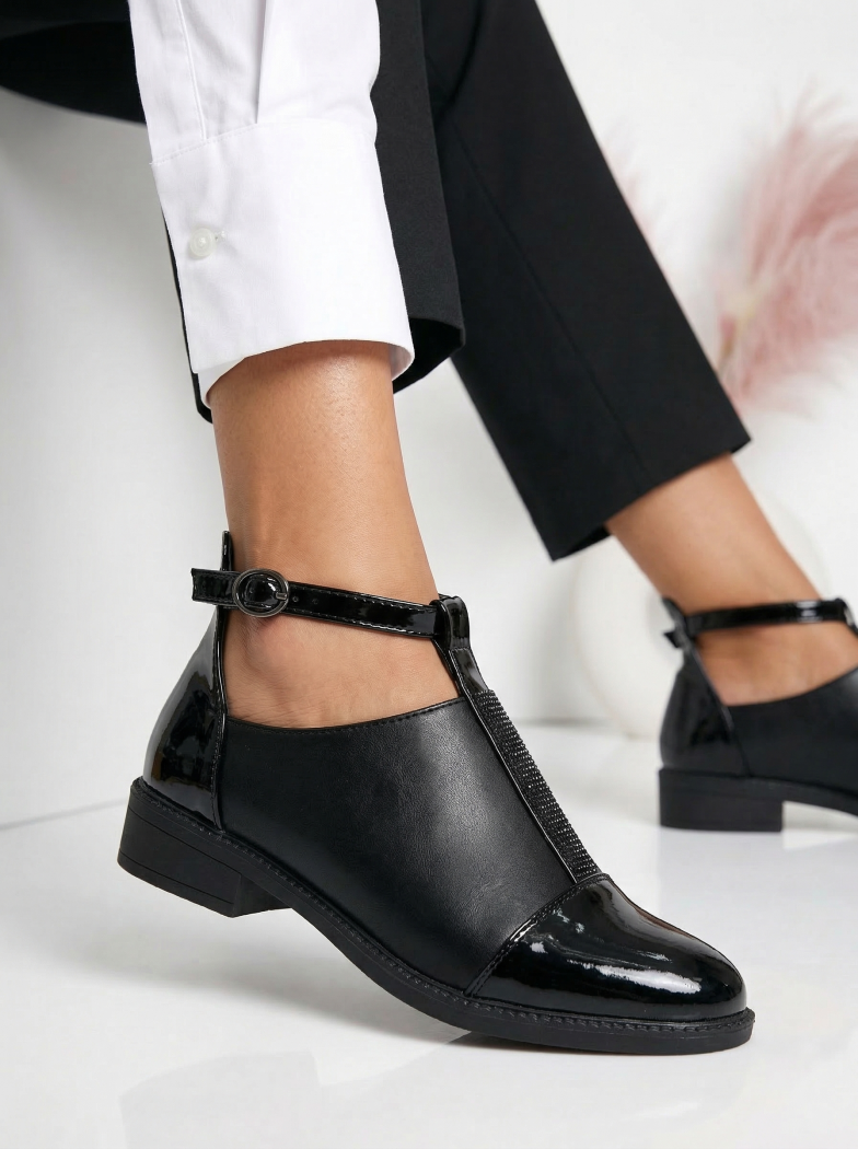 Női fekete alkalmi cipő ekológikus bőrből Kara #24660