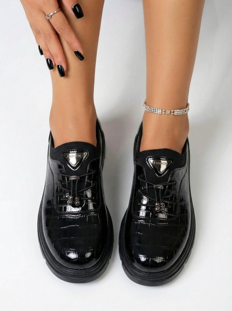 Női fekete lakkbőrből készült alkalmi cipő Mariah #24606